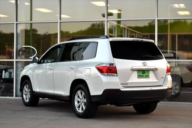 used 2013 Toyota Highlander car, priced at $14,950