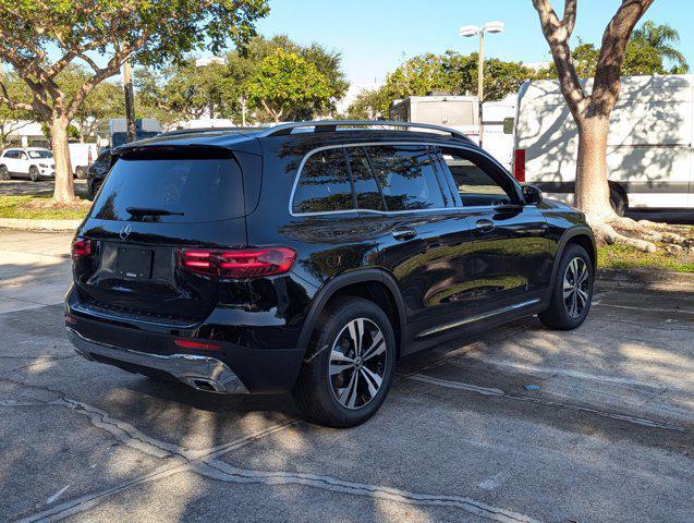 new 2025 Mercedes-Benz GLB 250 car, priced at $47,145