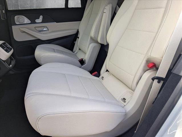 new 2025 Mercedes-Benz GLS 450 car, priced at $97,430