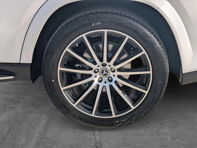 new 2025 Mercedes-Benz GLS 580 car, priced at $122,485