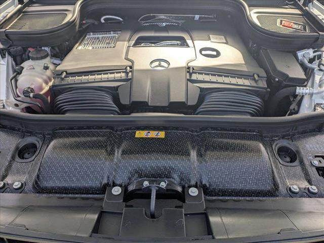 new 2025 Mercedes-Benz GLS 580 car, priced at $122,485