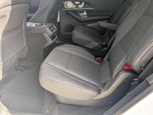 new 2025 Mercedes-Benz GLS 580 car, priced at $122,485