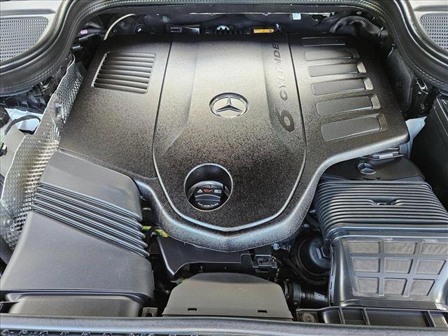 new 2025 Mercedes-Benz GLS 450 car, priced at $101,695