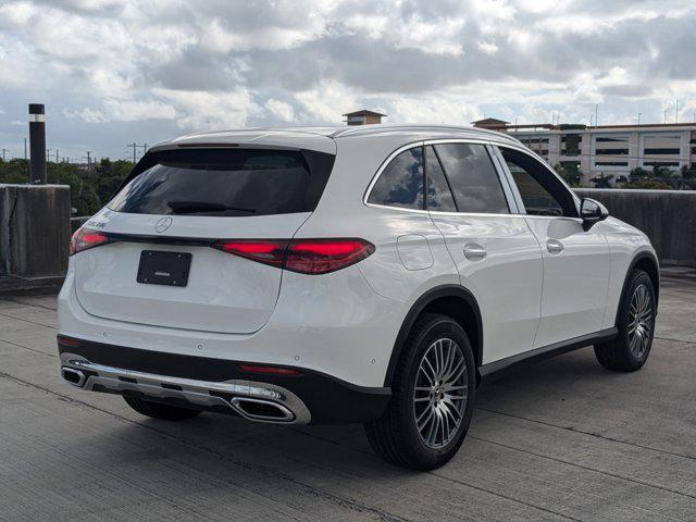 new 2025 Mercedes-Benz GLC 300 car, priced at $51,385