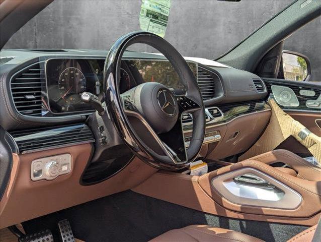 new 2025 Mercedes-Benz GLS 450 car, priced at $99,200