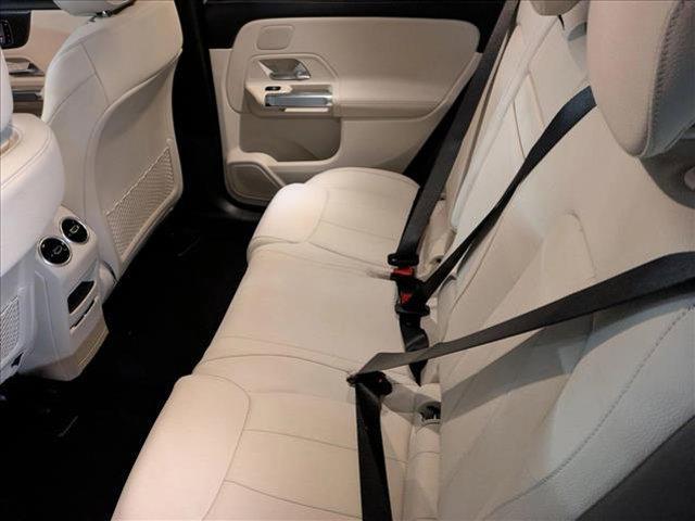 new 2025 Mercedes-Benz GLB 250 car, priced at $48,645