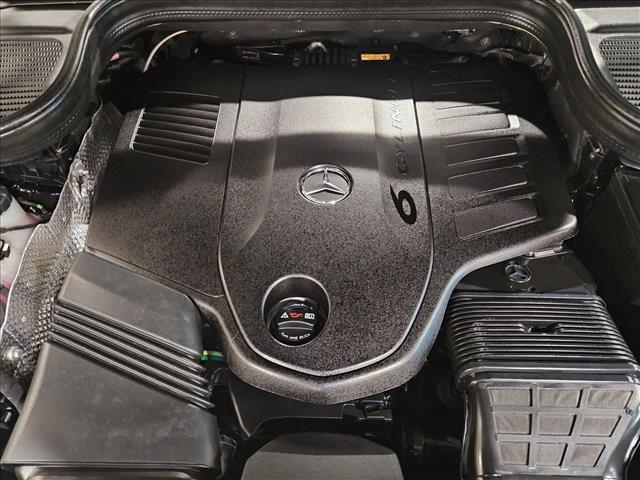 new 2025 Mercedes-Benz GLE 450 car, priced at $73,965