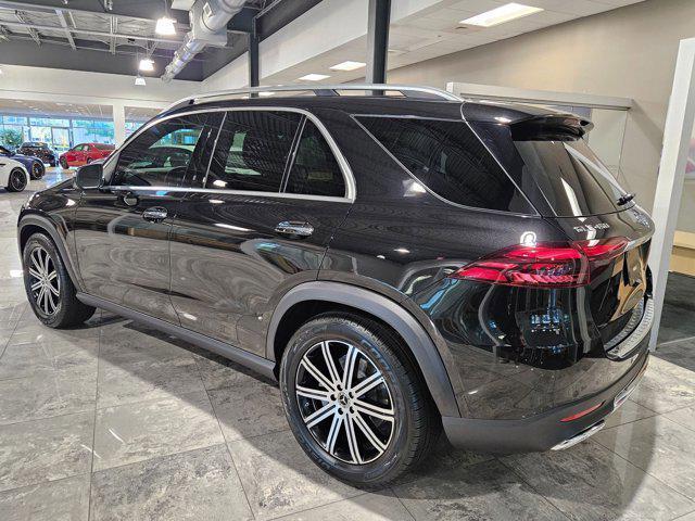 new 2025 Mercedes-Benz GLE 450 car, priced at $73,965