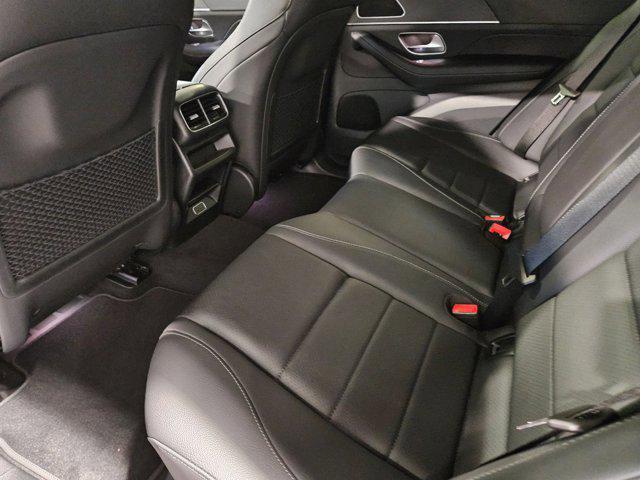 new 2025 Mercedes-Benz GLE 450 car, priced at $73,965