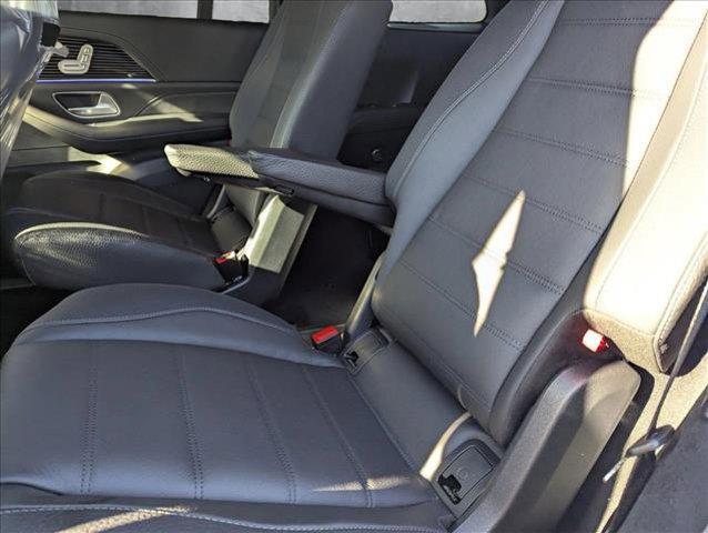 new 2025 Mercedes-Benz GLS 580 car, priced at $124,800