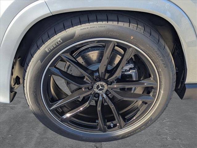 new 2025 Mercedes-Benz GLS 580 car, priced at $124,800