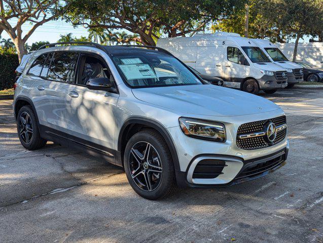 new 2025 Mercedes-Benz GLB 250 car, priced at $53,270