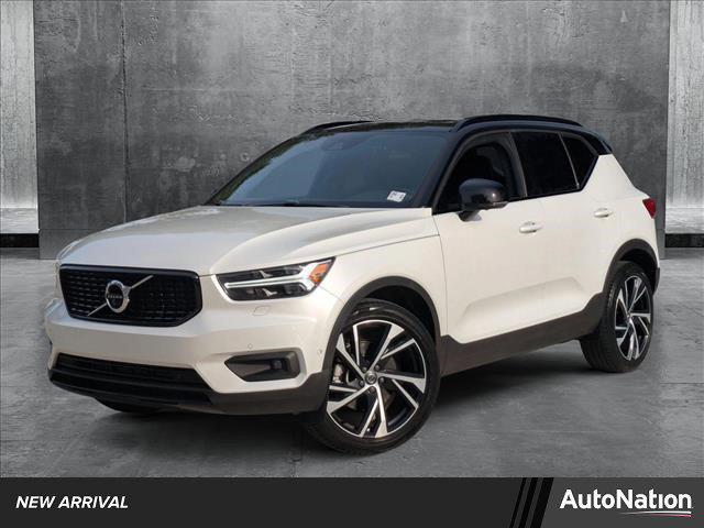 used 2020 Volvo XC40 car, priced at $28,995