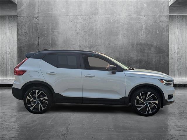 used 2020 Volvo XC40 car, priced at $28,995