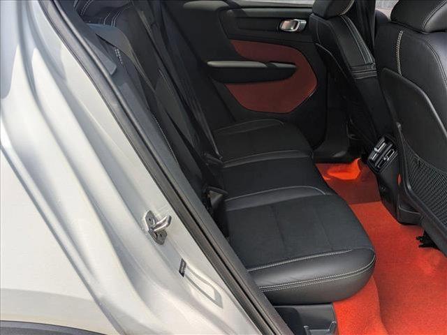 used 2020 Volvo XC40 car, priced at $28,595