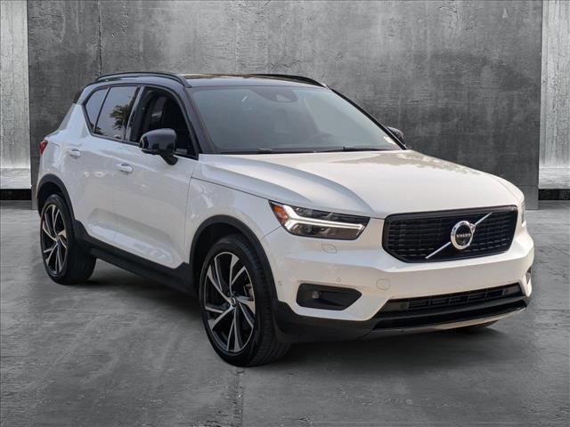 used 2020 Volvo XC40 car, priced at $28,995