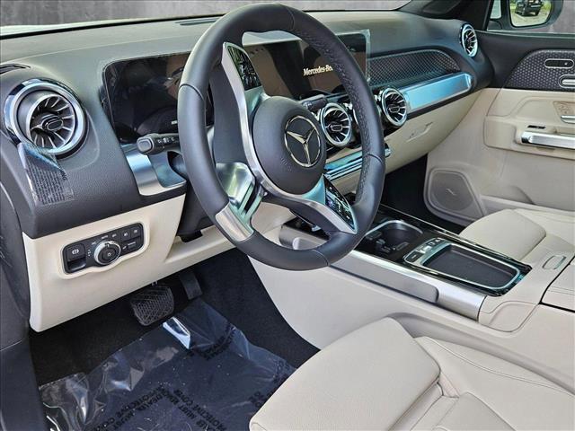 new 2025 Mercedes-Benz GLB 250 car, priced at $48,645