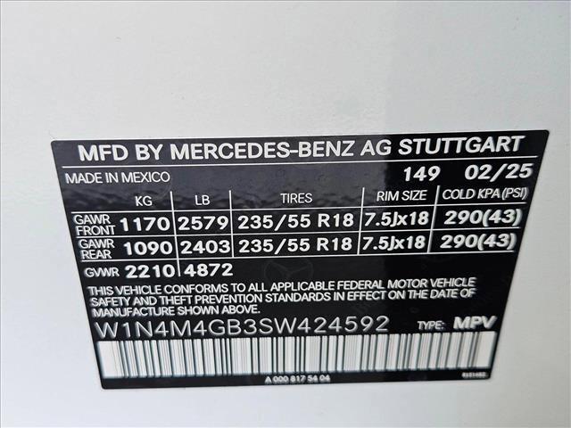 new 2025 Mercedes-Benz GLB 250 car, priced at $48,645