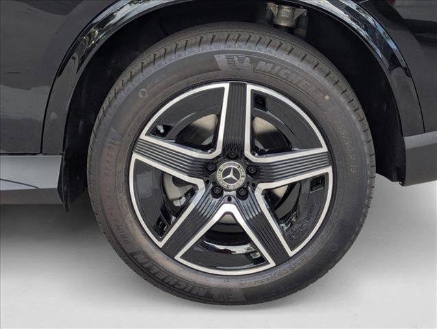 new 2025 Mercedes-Benz GLC 300 car, priced at $55,835