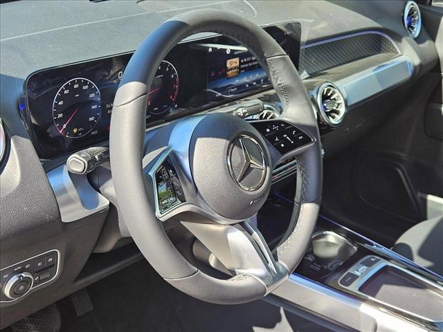 new 2025 Mercedes-Benz GLB 250 car, priced at $50,450