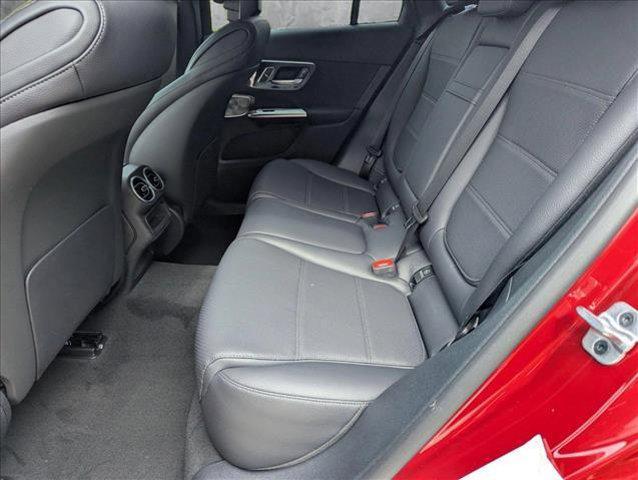 new 2025 Mercedes-Benz GLC 300 car, priced at $57,295