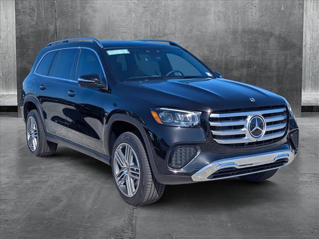 new 2025 Mercedes-Benz GLS 450 car, priced at $92,000