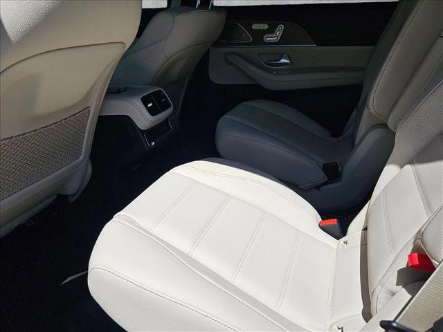 new 2025 Mercedes-Benz GLS 580 car, priced at $117,645