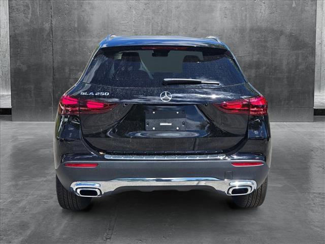 new 2025 Mercedes-Benz GLA 250 car, priced at $42,250