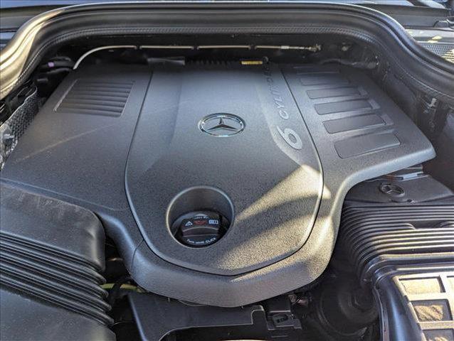 new 2025 Mercedes-Benz GLS 450 car, priced at $99,200