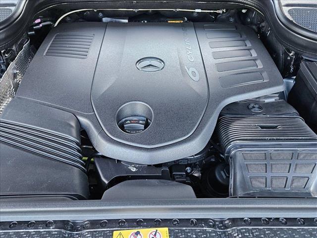 new 2025 Mercedes-Benz GLS 450 car, priced at $95,365