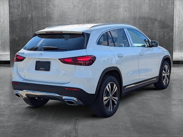 new 2025 Mercedes-Benz GLA 250 car, priced at $44,345