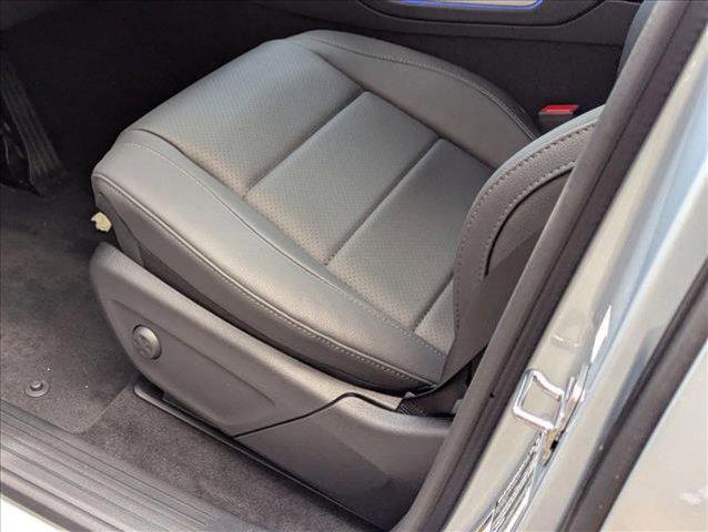 new 2025 Mercedes-Benz GLE 450 car, priced at $75,795