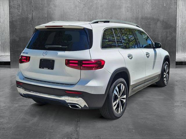 new 2025 Mercedes-Benz GLB 250 car, priced at $47,145