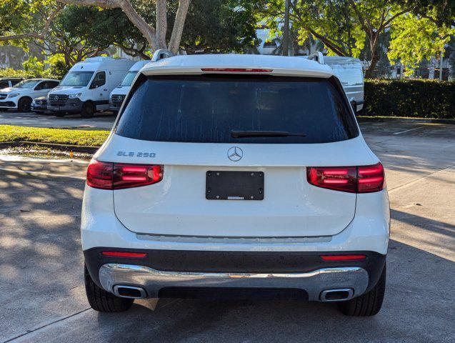 new 2025 Mercedes-Benz GLB 250 car, priced at $47,145