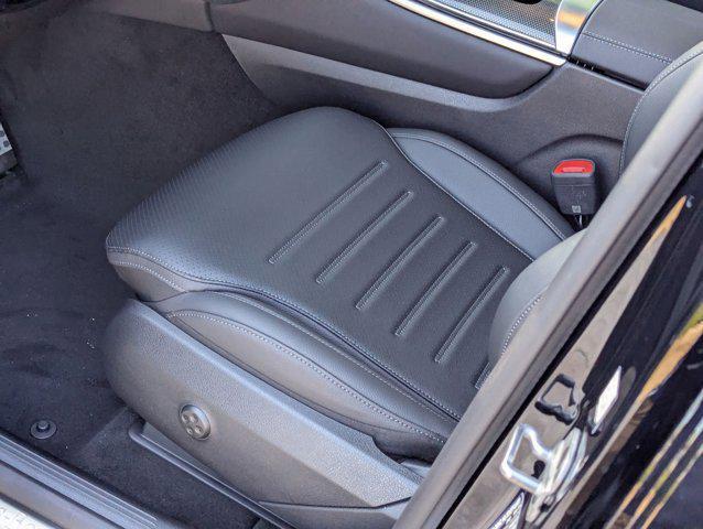 new 2025 Mercedes-Benz GLC 300 car, priced at $56,615