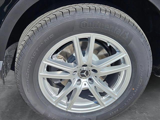 new 2025 Mercedes-Benz GLC 300 car, priced at $52,385