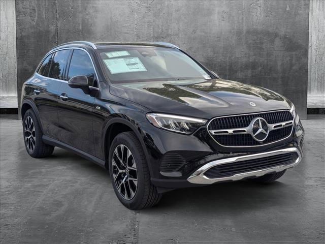 new 2025 Mercedes-Benz GLC 350e car, priced at $61,700