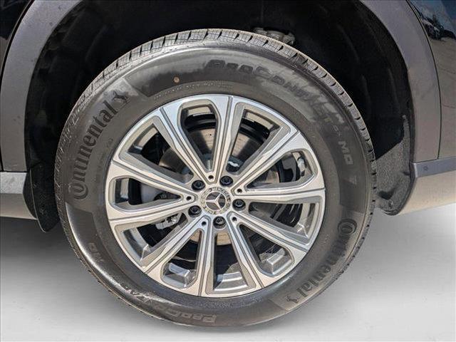 new 2025 Mercedes-Benz GLC 300 car, priced at $50,435