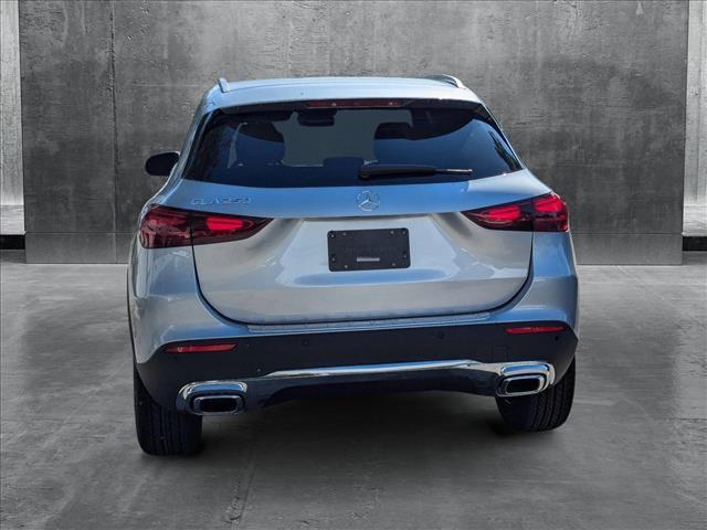 new 2025 Mercedes-Benz GLA 250 car, priced at $46,595