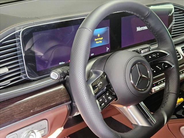new 2025 Mercedes-Benz GLS 450 car, priced at $96,685