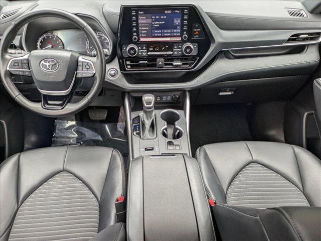 used 2022 Toyota Highlander car, priced at $36,649