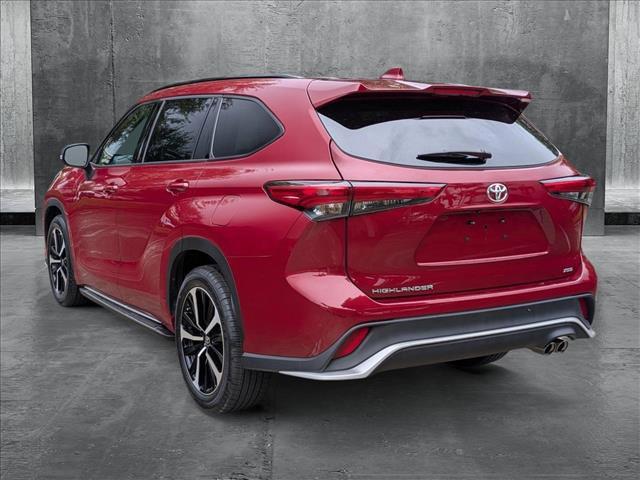 used 2022 Toyota Highlander car, priced at $36,649