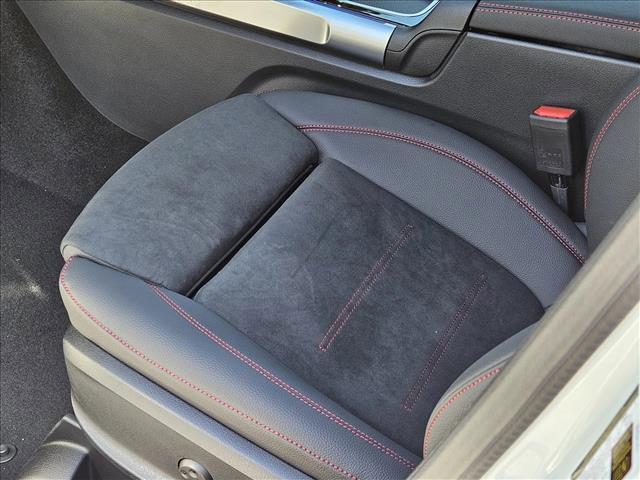 new 2025 Mercedes-Benz GLB 250 car, priced at $51,975