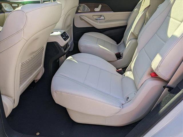 new 2025 Mercedes-Benz GLS 450 car, priced at $91,775
