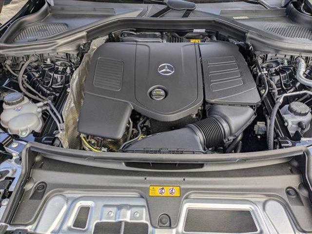 new 2025 Mercedes-Benz GLC 300 car, priced at $52,315