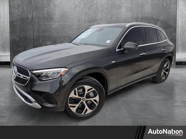 new 2025 Mercedes-Benz GLC 350e car, priced at $63,845