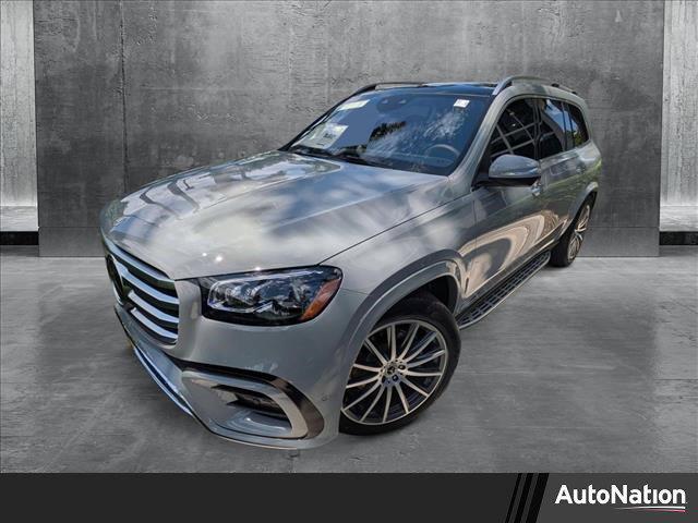 new 2025 Mercedes-Benz GLS 580 car, priced at $124,660