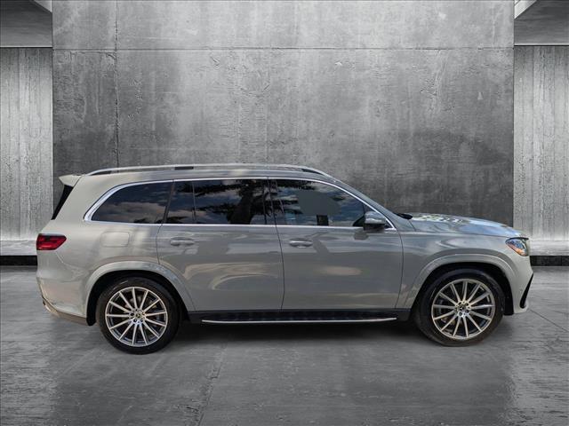 new 2025 Mercedes-Benz GLS 580 car, priced at $124,660