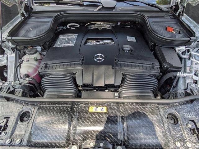 new 2025 Mercedes-Benz GLS 580 car, priced at $124,660