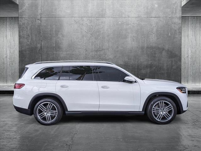 new 2025 Mercedes-Benz GLS 450 car, priced at $91,775